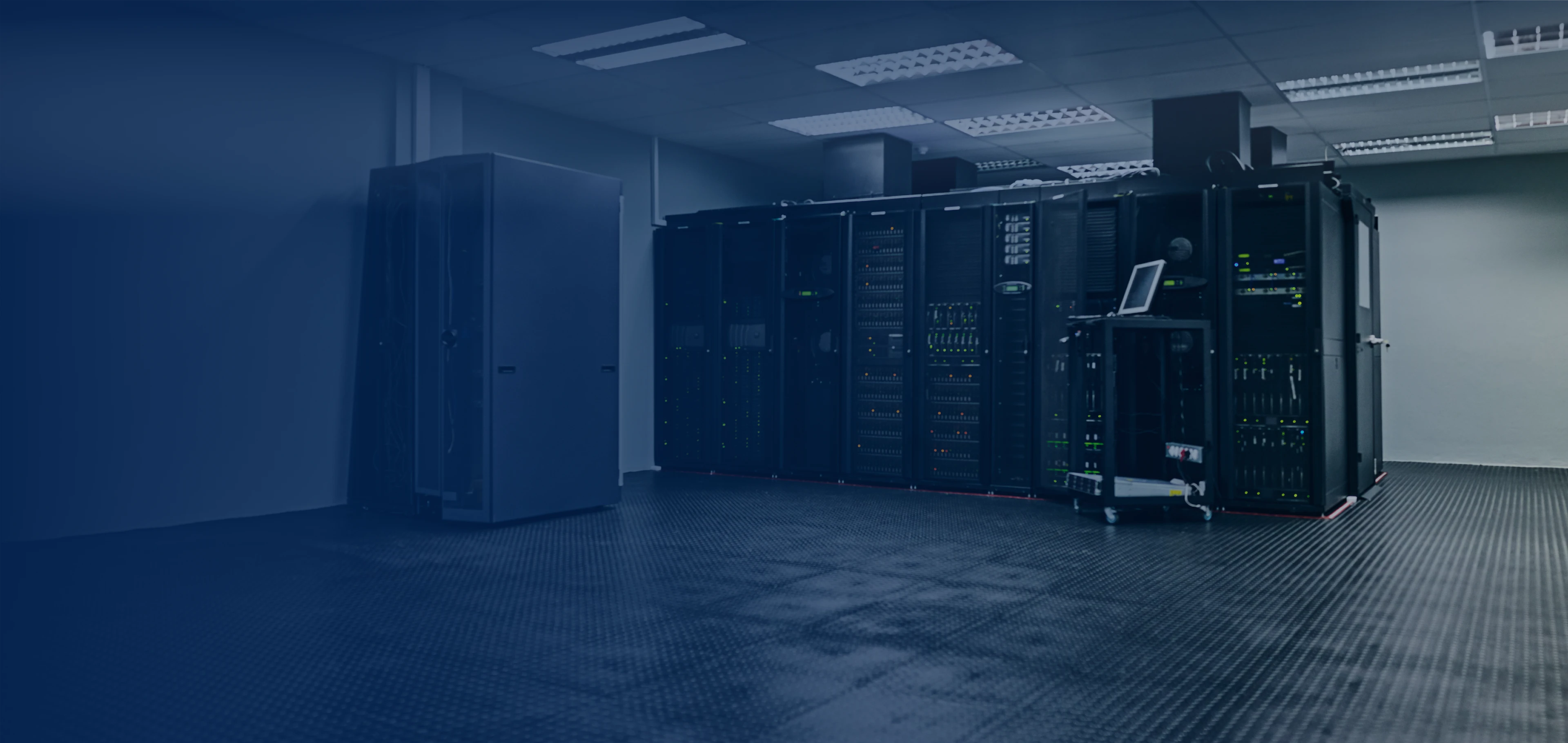 Server Room Portable Air Conditioner — Spot Cooling for IT Rooms, Network Closets, and Edge Data Centers